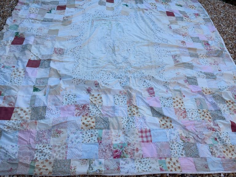 Large table covering