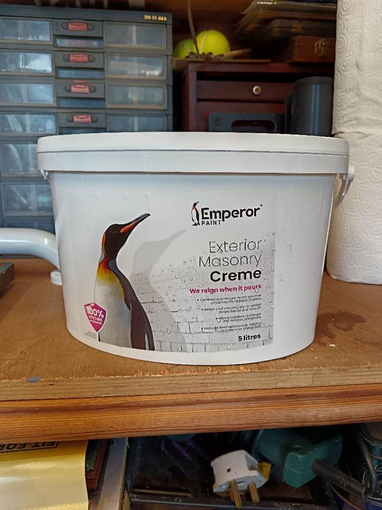 Emperor Creme - Very little used, so much so you would not notice the difference from a full tub.