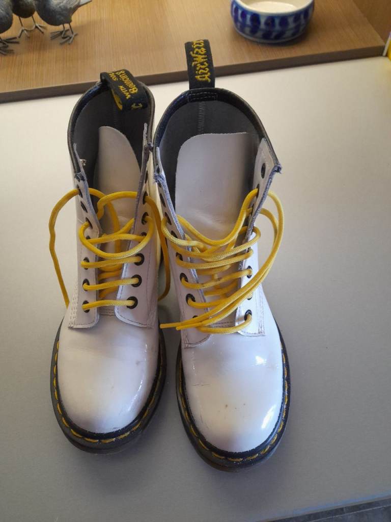 Dr. Martens White Boots with Yellow Laces – Fair Condition