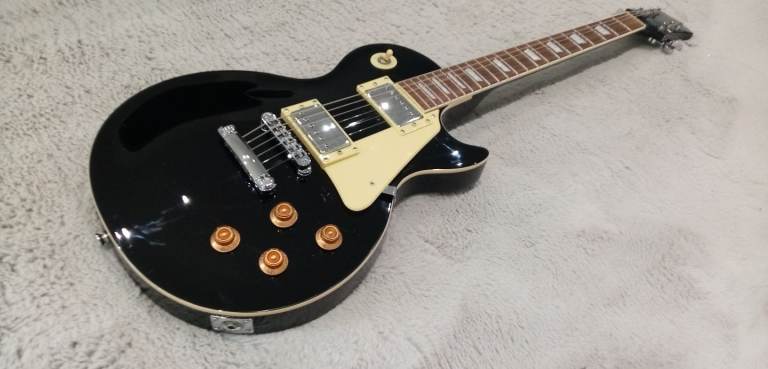 A few electric acoustic guitar for sale, Harley Benton, Epiphone, Fender, Gould, Aria, Yamaha, Squie