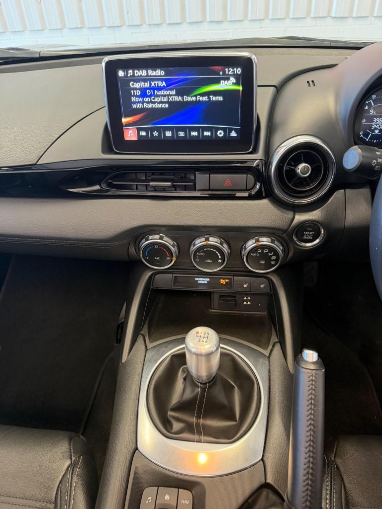 2018 Fiat 124 Spider 1.4 MultiAir Lusso Euro 6 2dr CONVERTIBLE Petrol Manual