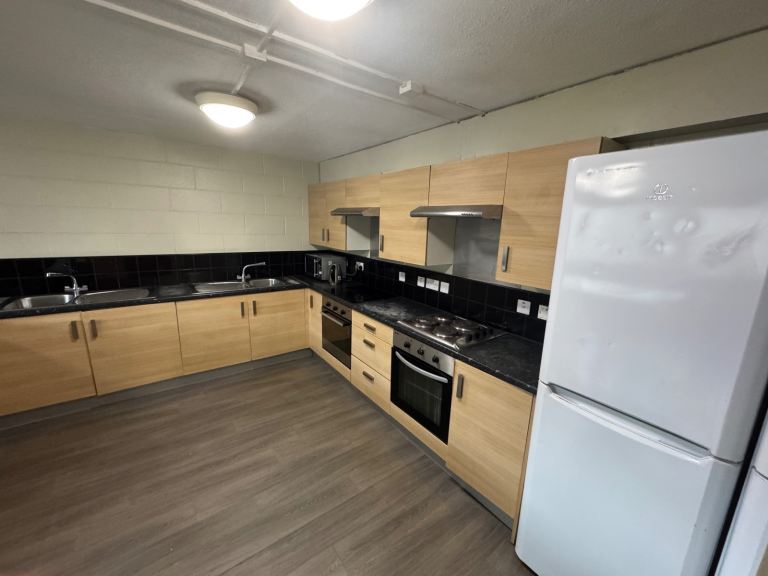 Student tenancy takeover – £85 per week