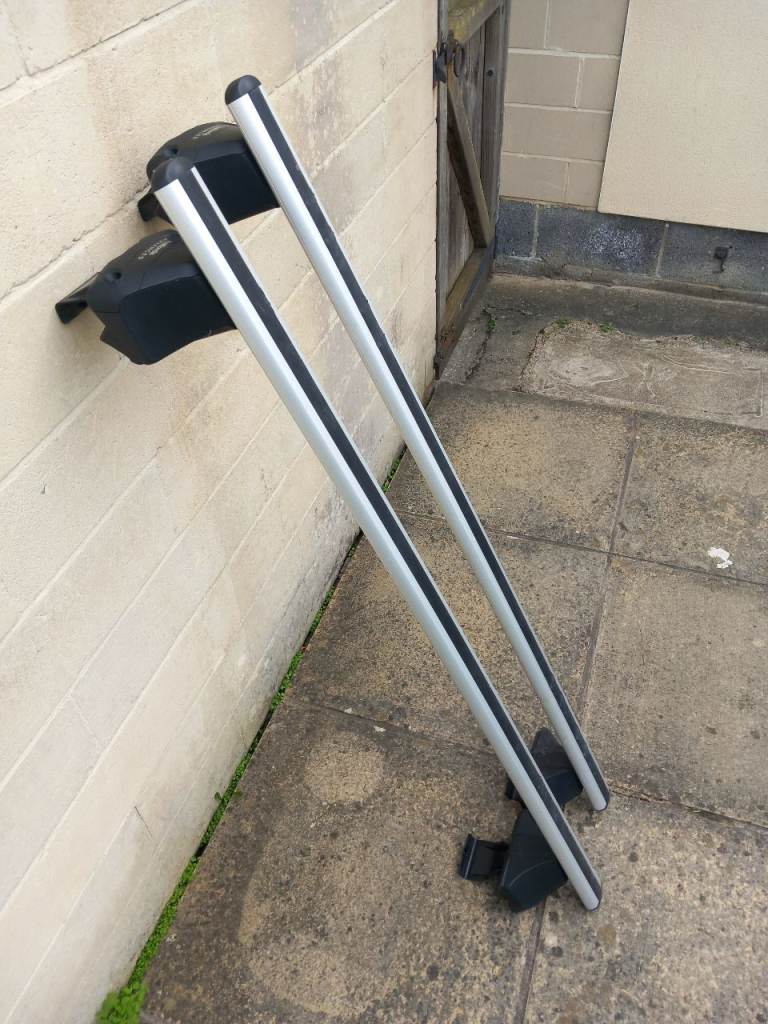 Halfords Advanced Roof Rack for Ford Focus Mk III