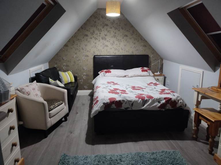Double Attic room to rent