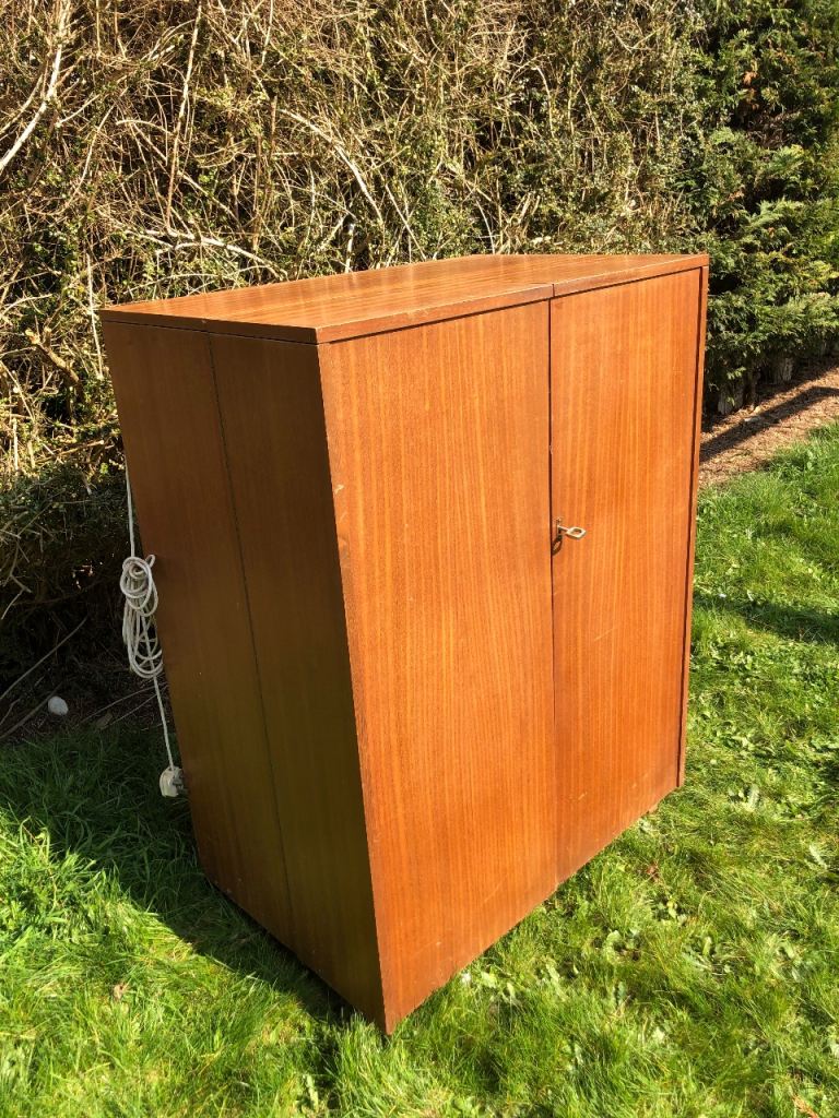 Folding desk