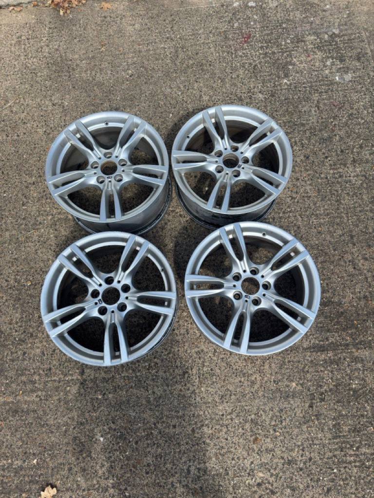 BMW 18” Alloy Wheels – Style 400M