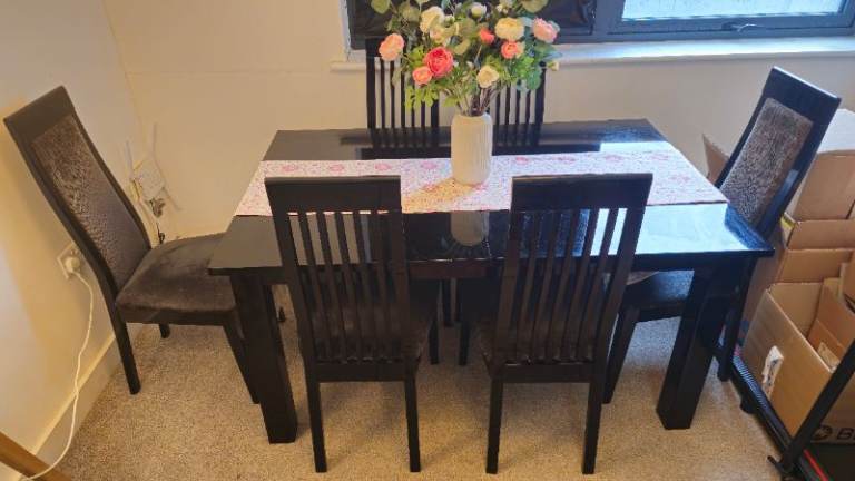 Black Dining Table - Seating 6 to 8