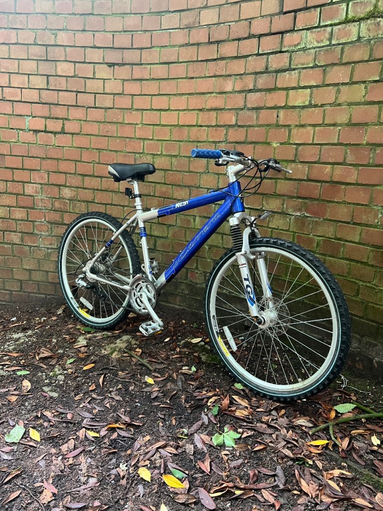 Like New Carrera Kraken Mountain Bike