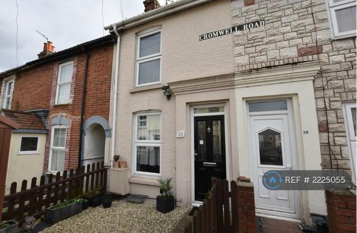 2 bedroom house in Cromwell Road, Colchester, CO2 (2 bed) (#2225055)