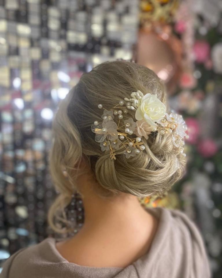 𝙒𝙚𝙙𝙙𝙞𝙣𝙜 𝙝𝙖𝙞𝙧 ✨ 𝙁𝙧𝙚𝙚𝙡𝙖𝙣𝙘𝙚 𝙗𝙤𝙤𝙠𝙞𝙣𝙜 𝙖𝙩 𝙮𝙤𝙪𝙧 𝙫𝙚𝙣𝙪𝙚 ✨✨