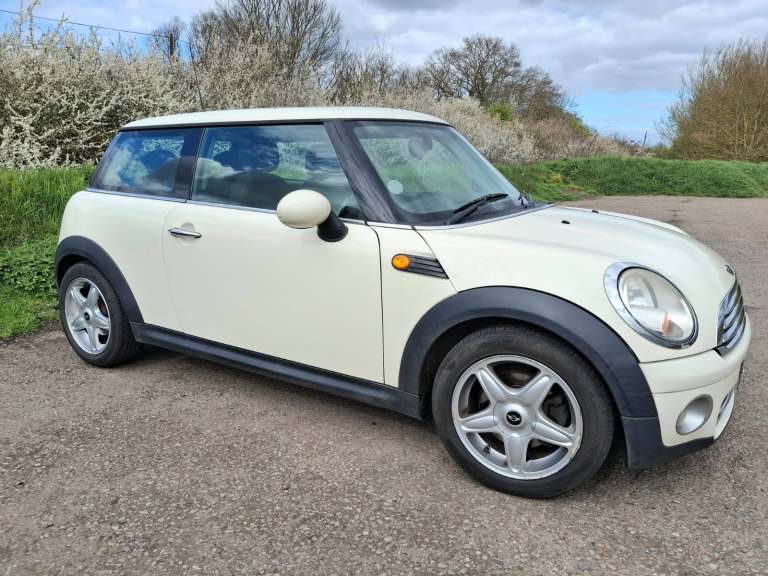 Mini Cooper 1.6L Diesel Long MOT 