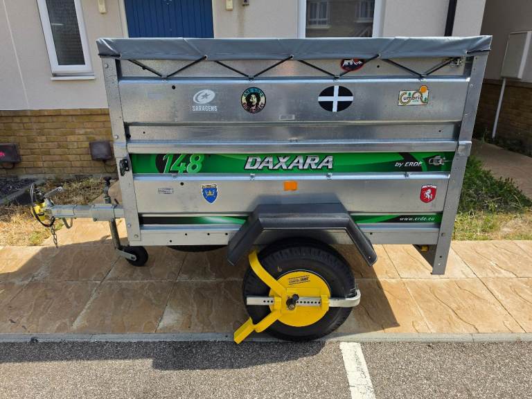 Daxara Trailer with extended side panels and cover 