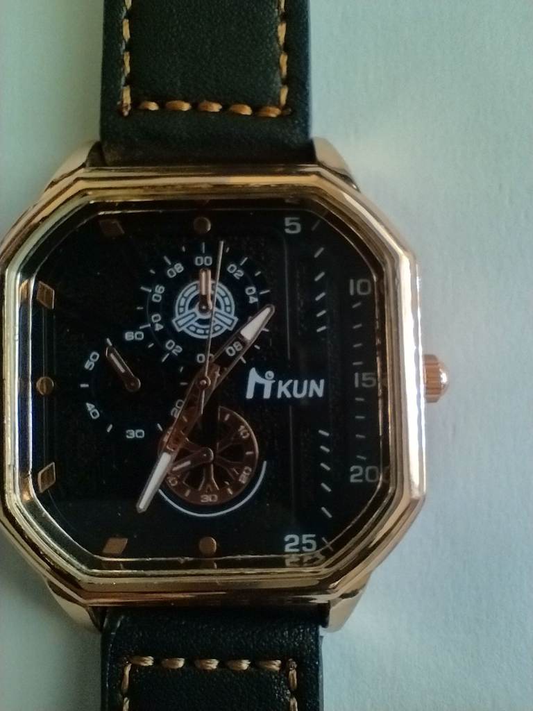 GENTS NEW 'HKUN' QUARTZ FASHION WATCH