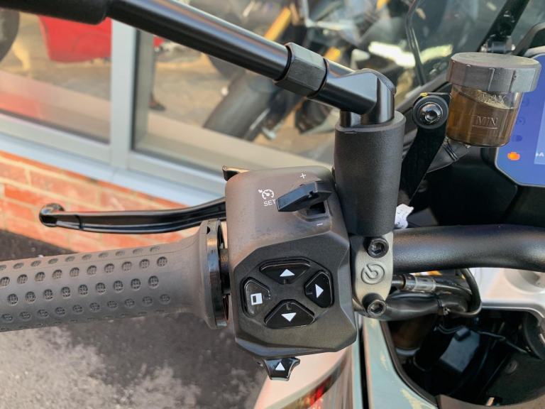 Moto Guzzi V100 Mandello S - 1268 miles - MOTO GUZZI WARRANTY UNTIL 21/07/27