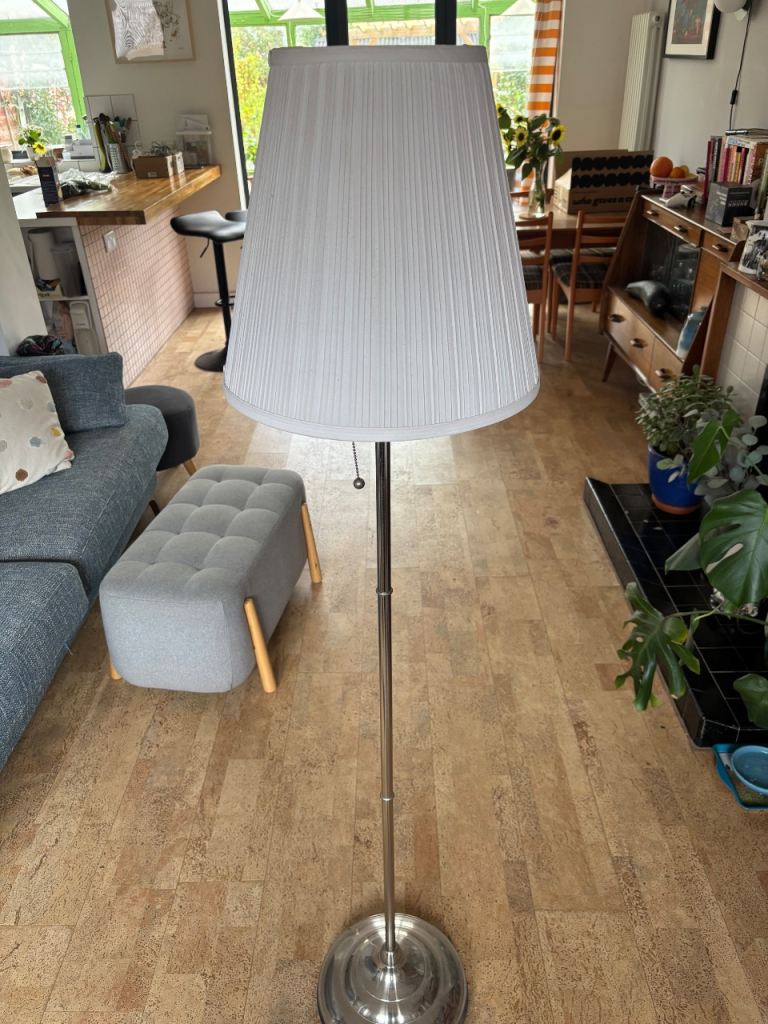 Floor Lamp with White Pleated Shade – Good Condition