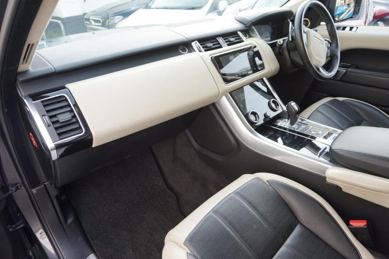 2018 Land Rover Range Rover Sport 3.0 SD V6 Autobiography Dynamic Auto 4WD Euro 6 (s/s) 5dr ESTAT...