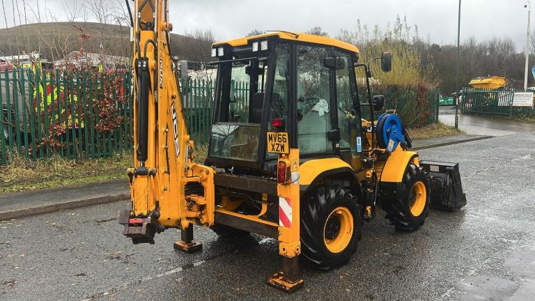 JCB 3CX BACKHOE LOADER. 4 WHEEL STEER. QUICK HITCH.