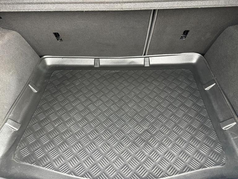 2013 Ford Focus 2.0T EcoBoost ST-2 Euro 5 (s/s) 5dr HATCHBACK Petrol Manual