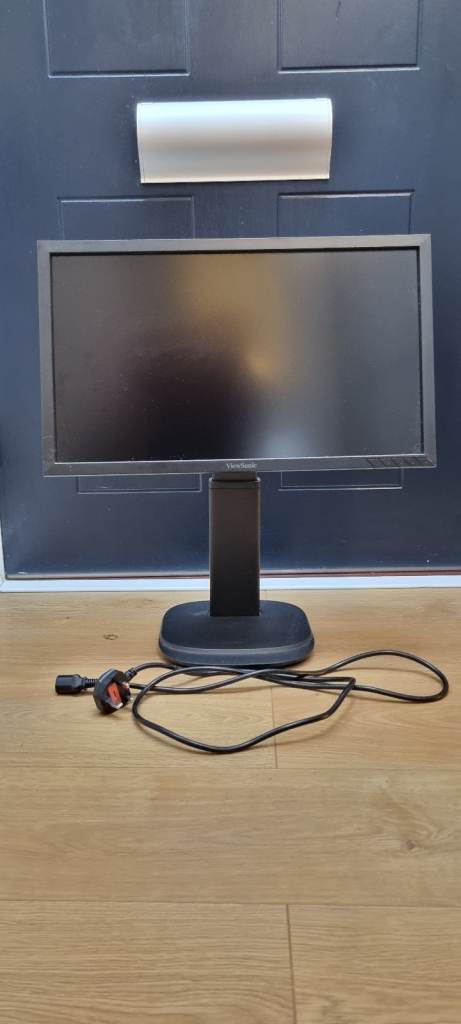 Like New - VG2239Smh-2 - Size 22"