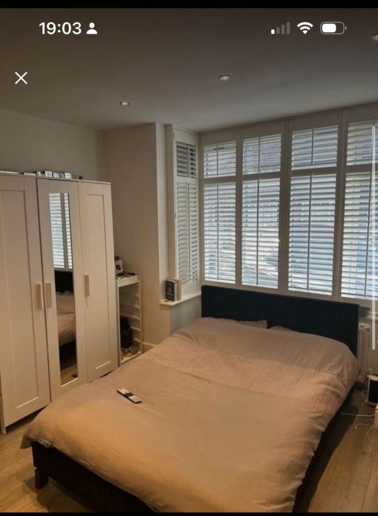 REAL NICE DOUBLE ROOM IN CHINGFORD , E4 8JT FOR £798pcm.. Professional ONLY! (AVAILABLE NOW)