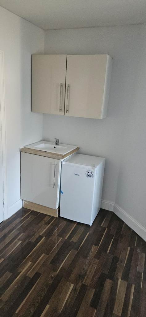 DSS ACCEPTED - Studio Flat Available in Conduit Way, Brent NW10
