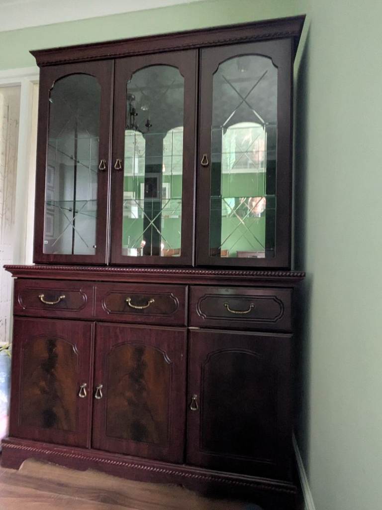 Lounge/Dining Room Display Cabinet 