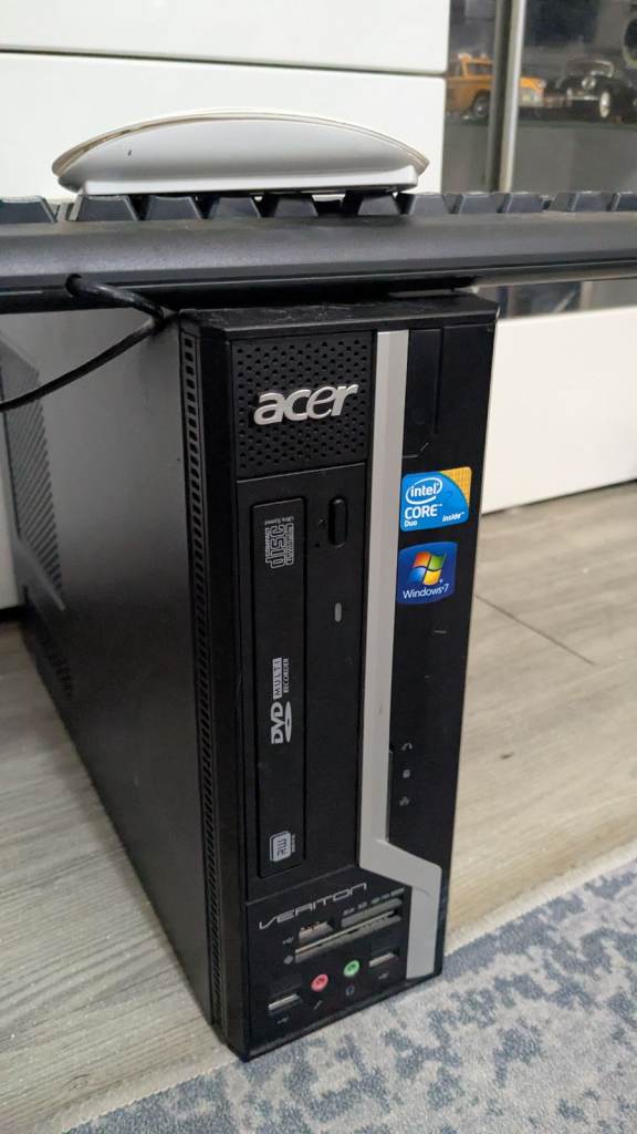 ACER VERITON