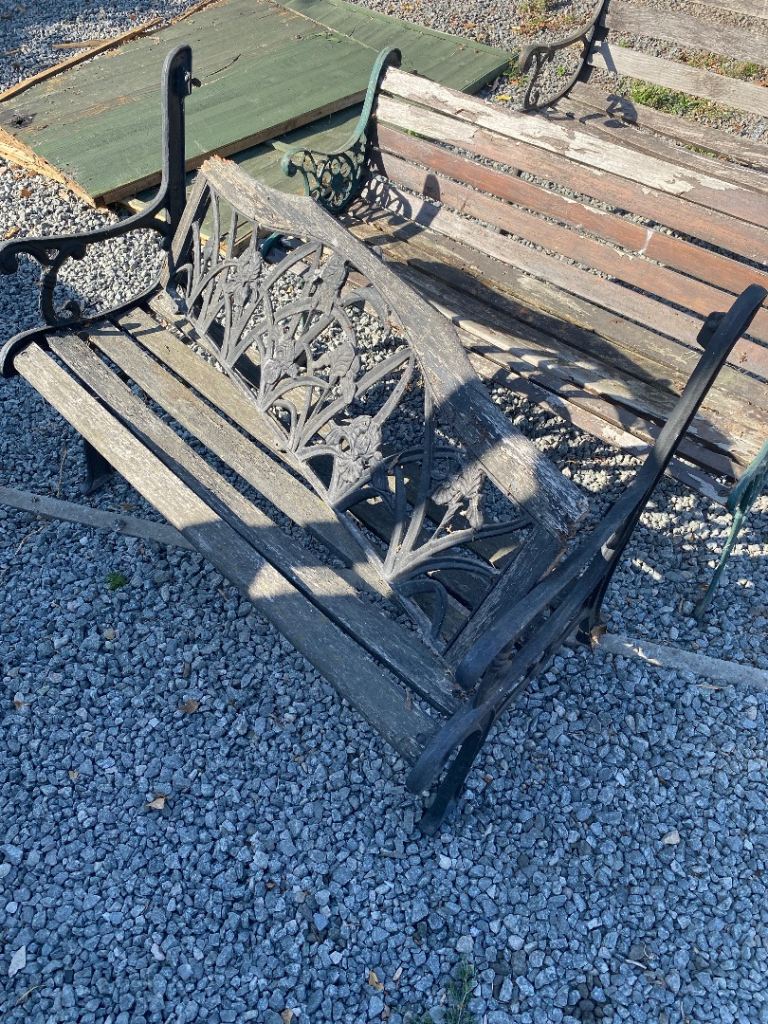 Garden Bench with Cast Iron Ends –spares or repair Needs Some TLC