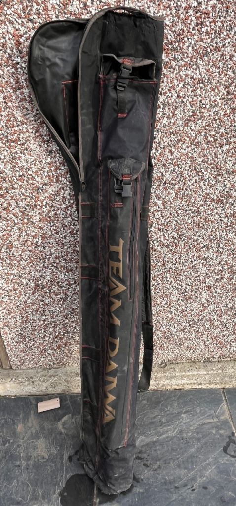 Team daiwa fishing rod bag