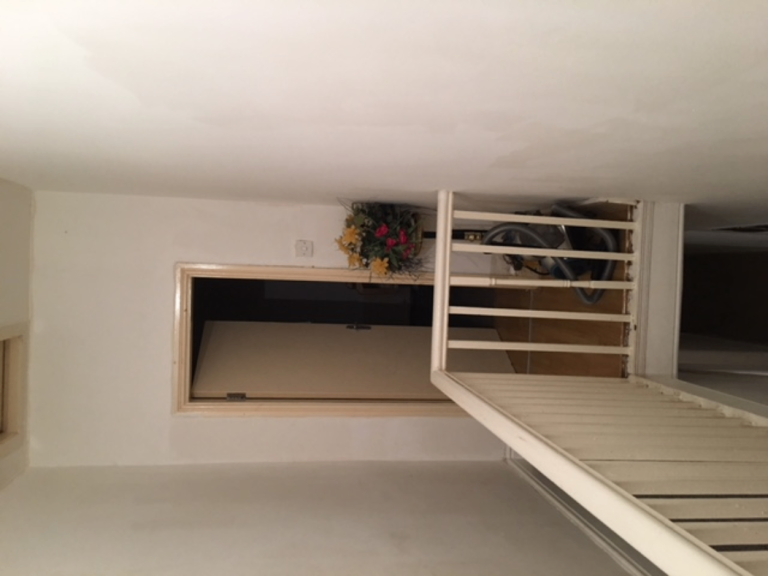 Student cosy double room close to center. Close to University. Starts from £120p/w