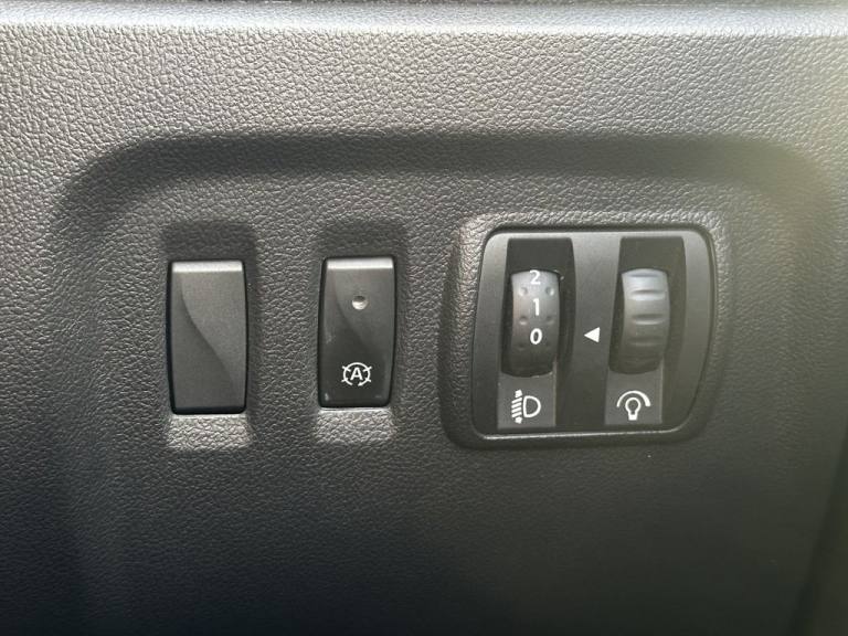 2017 Renault Captur 1.5 dCi 90 Dynamique Nav 5dr HATCHBACK DIESEL Manual