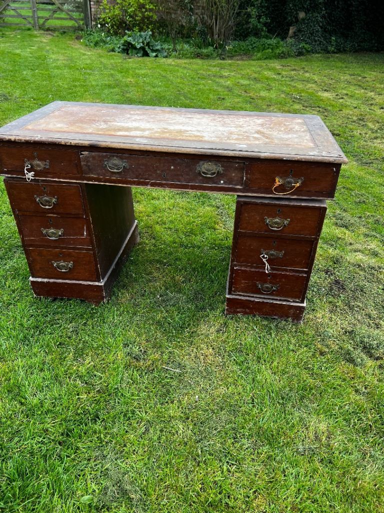 Fixer upper desk 