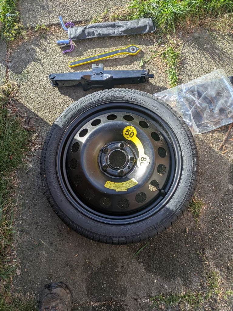 Ford Puma or Similar T125/70R.17 Space saver Tyre and tool kit