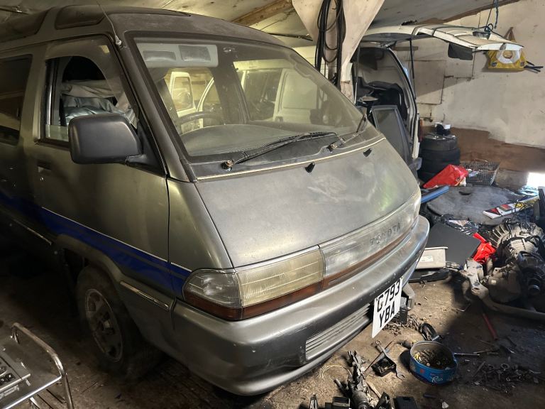 Campervan- Toyota Townace 2.0 Diesel Auto 