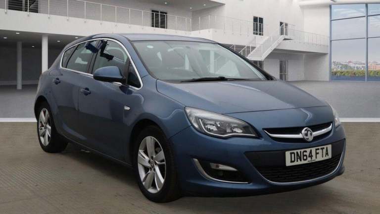 2014 Vauxhall Astra 1.6 16v SRi Euro 5 5dr HATCHBACK Petrol Manual