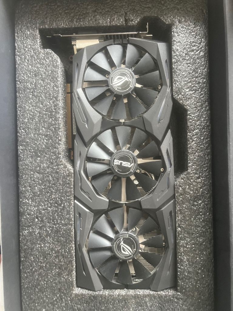 Nvidia GTX 1080 (ASUS ROG STRIX)