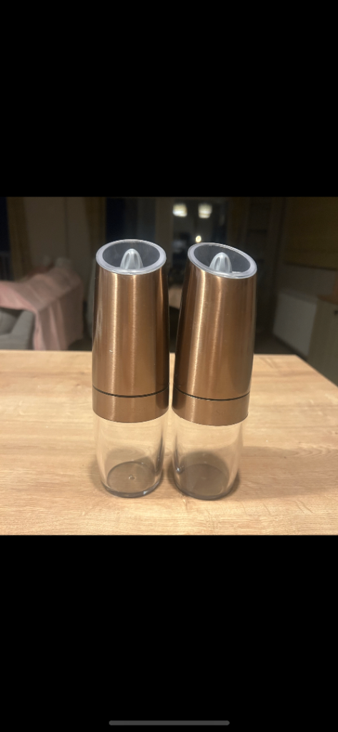 Pair of Electric Salt and Pepper Grinders – Rose Gold, brand new still in box 