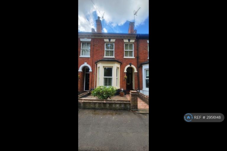 3 bedroom house in Guys Cliffe Terrace, Warwick, CV34 (3 bed) (#2956148)