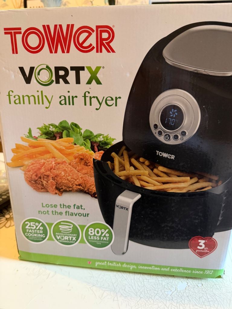 NEW Tower Vortx Family Air Fryer - Black, Unused