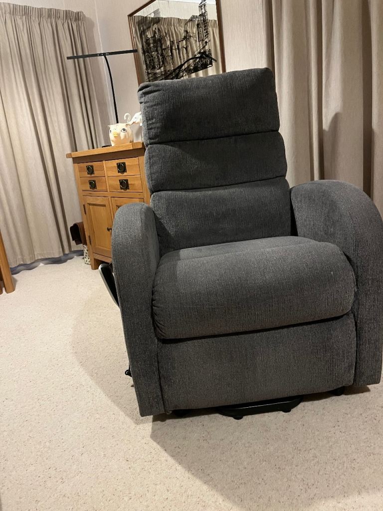 Grey Fabric Recliner Armchair with Lift Function – Good Condition