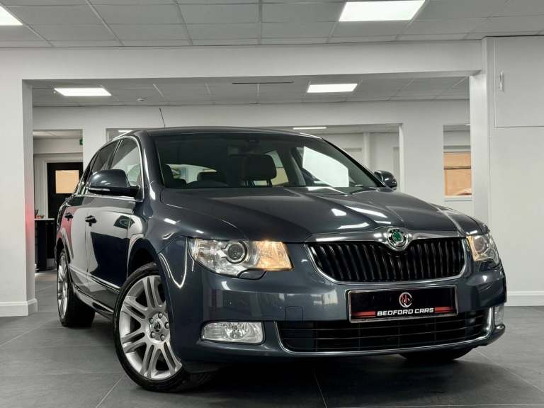 2009 Skoda Superb 3.6 V6 Elegance DSG 4WD Euro 4 5dr HATCHBACK Petrol Automatic