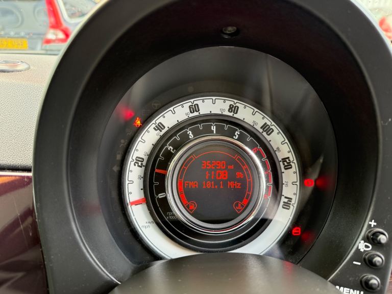 2012(62) Fiat  500 lounge 1.2 petrol manual mot 1 year road tax 1 year 35,000 Miles yes 35000