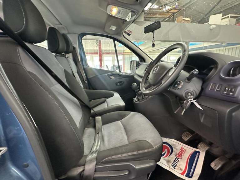 2019 Vauxhall Vivaro Vivaro  Combi CDTi S/S Minibus DIESEL Manual