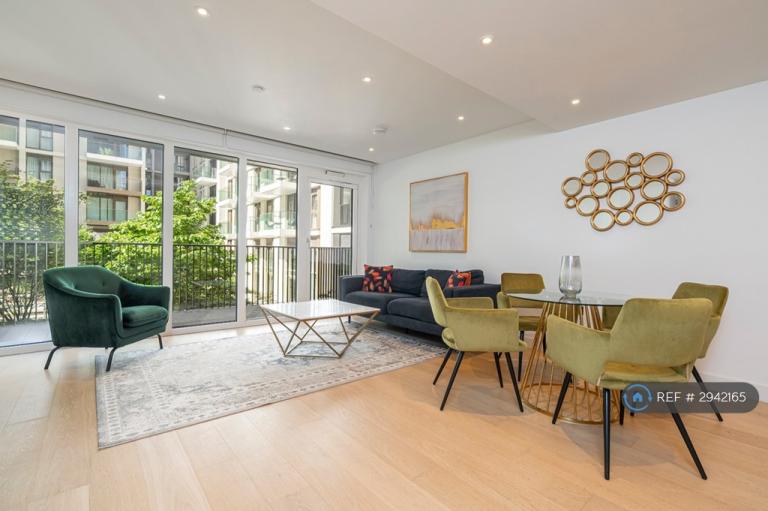 1 bedroom flat in Fountain Park Way, London, W12 (1 bed) (#2942165)