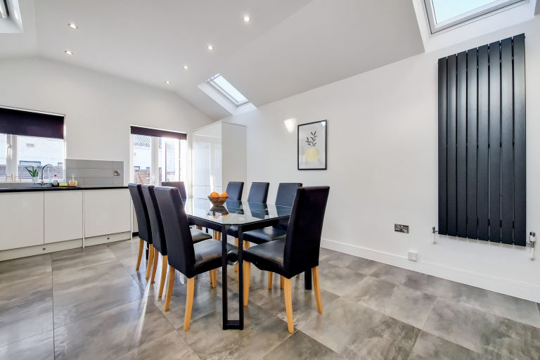 4 bedroom house in Ascot Road, London, SW17