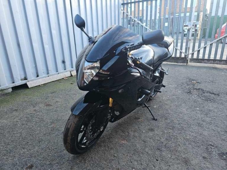 Suzuki GSXR1000 K3 '2003' BREMBO FRONT CALIPERS/M-CYL/GP SILENCER/COMFY SEAT