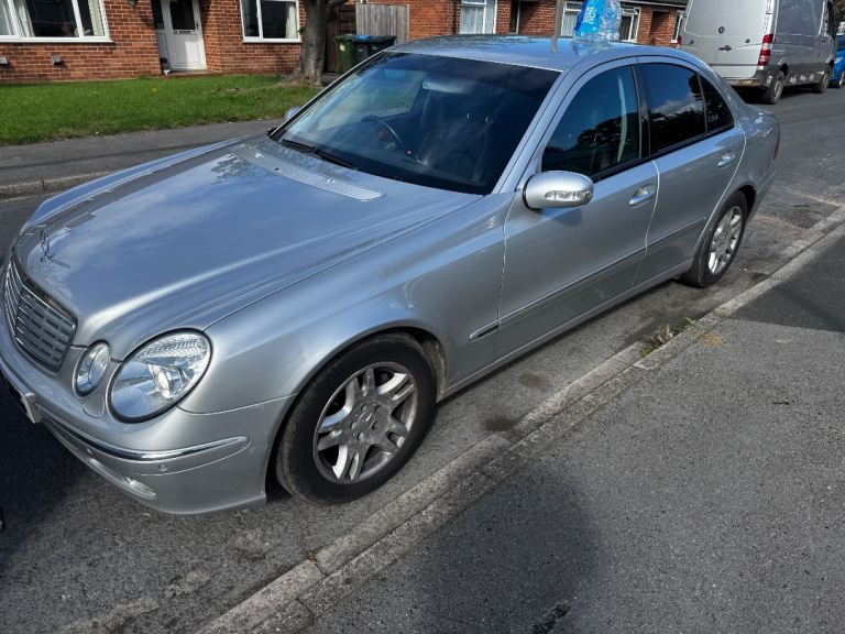 Mercedes-Benz, E CLASS, Saloon, 2004, Semi-Auto, 2148 (cc), 4 doors