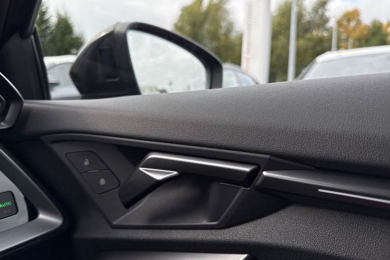 2025 Audi RS3 RS 3 TFSI Quattro Carbon Black 5dr S Tronic HATCHBACK PETROL Automatic