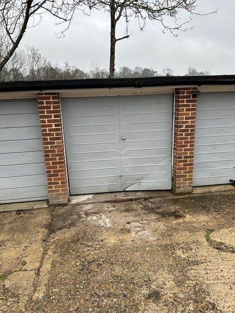 Garage for rent