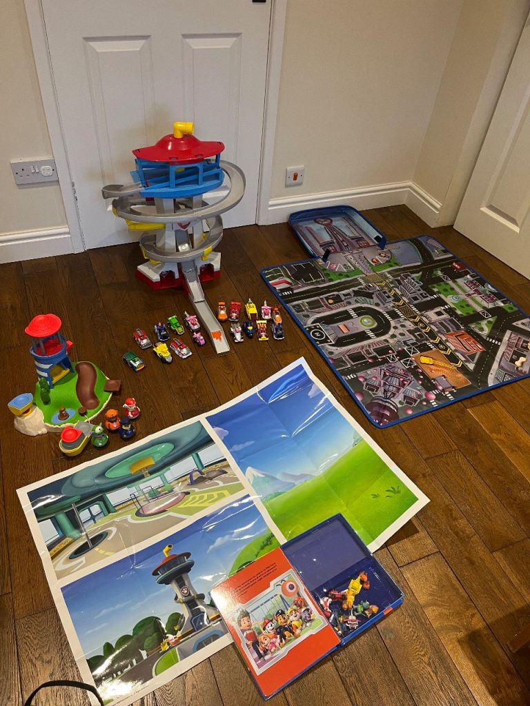 Paw patrol tower with 17 cars plus others paw patrols toys